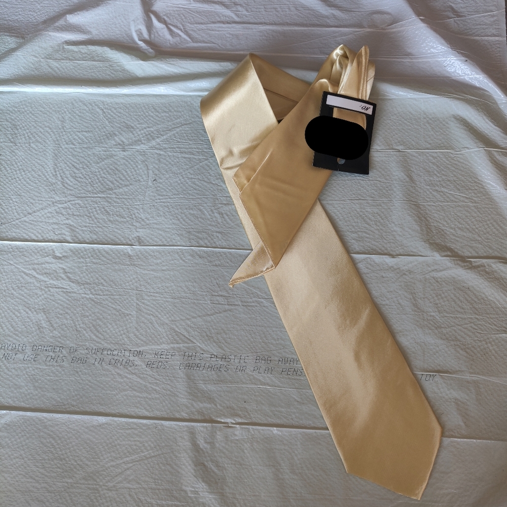 Gold tie